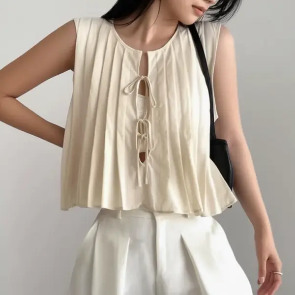 Pleated Sleeveless Tie-Up Blouse