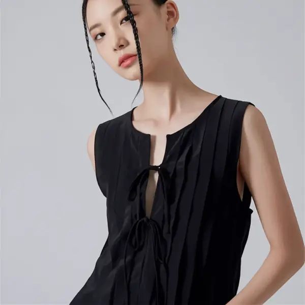 [TP001] Pleated Sleeveless Tie-Up Blouse